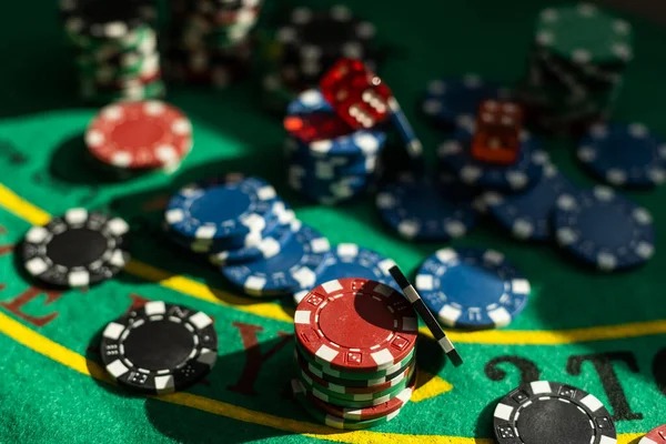 Texas Hold'em Bonus table layout with dealer and player positions